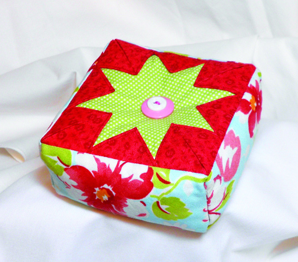 PEP203, Folded Star Pin Cushion Template 3-pk (NO pattern included)